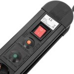 Regleta de enchufes 6 schuko con interruptor y protección sobretensiones (1.5m cable) - CA00400 - 02