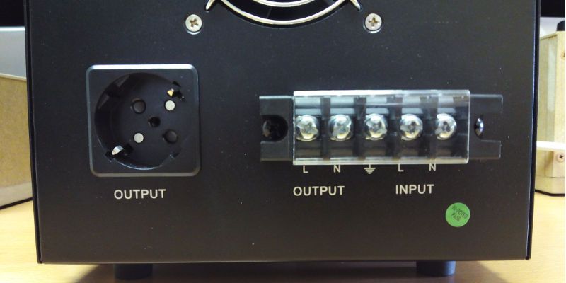 La Avr 5000 Detalle Conexiones